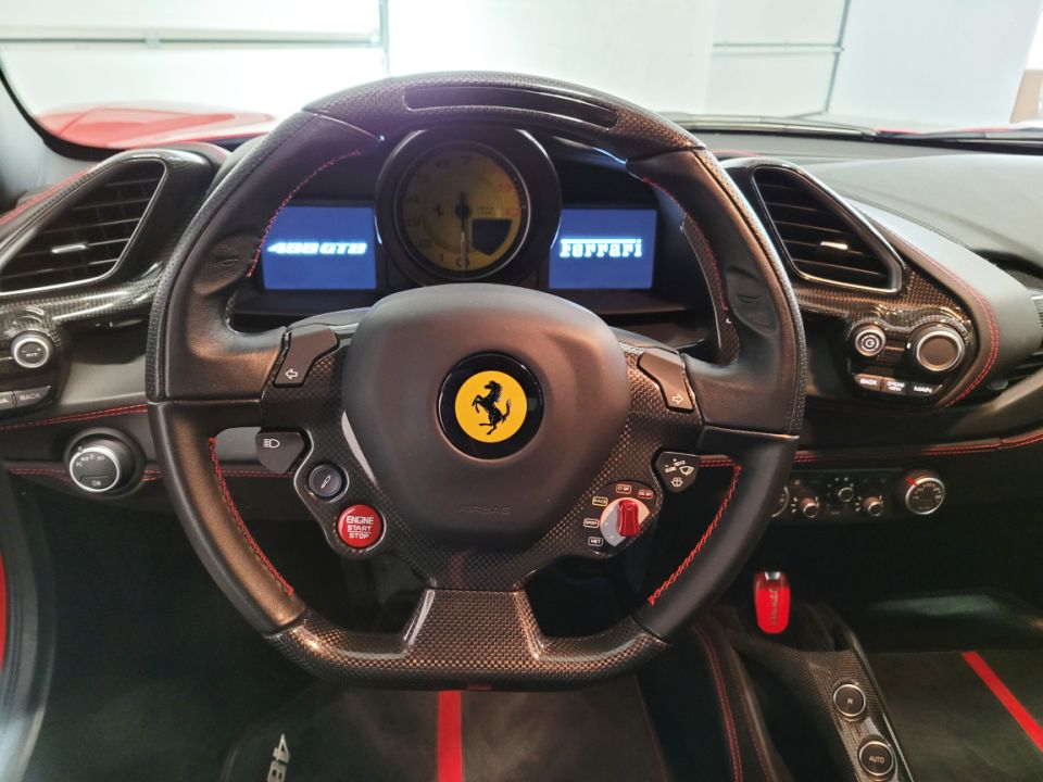 FERRARI 488 GTB V8 3.9 670ch - Performance et Élégance Sublimées - image 5