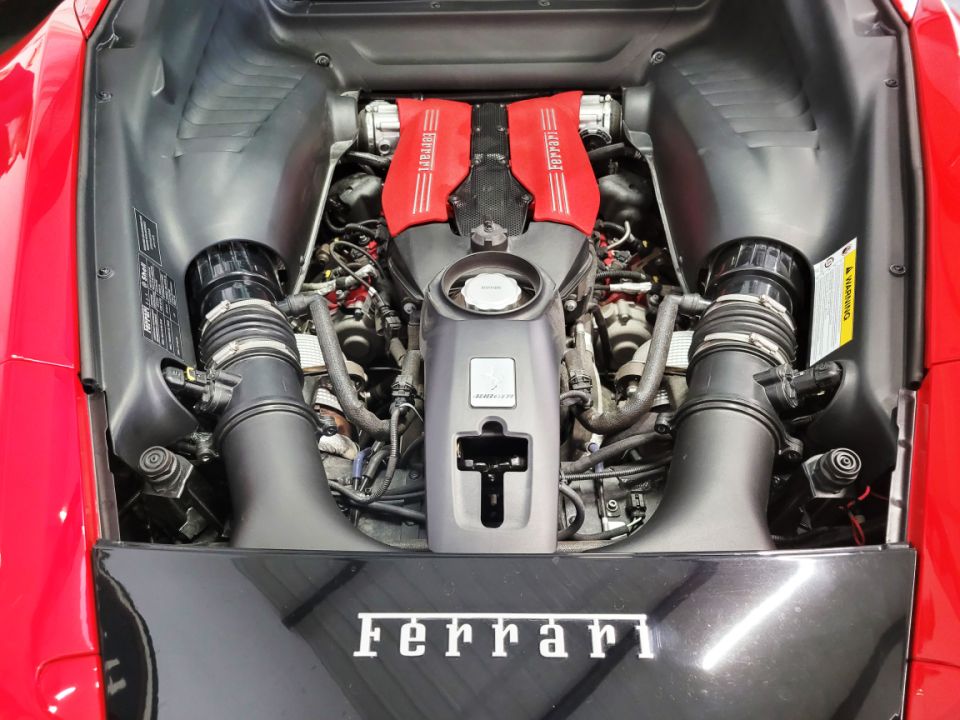 FERRARI 488 GTB V8 3.9 670ch - Performance et Élégance Sublimées - image 18