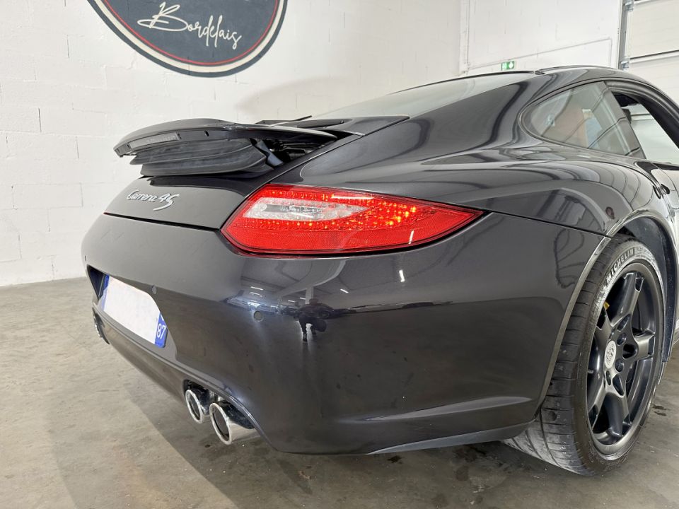 PORSCHE 911 Type 997 Carrera 4S - Fusion de Performance et d'Élégance - image 21