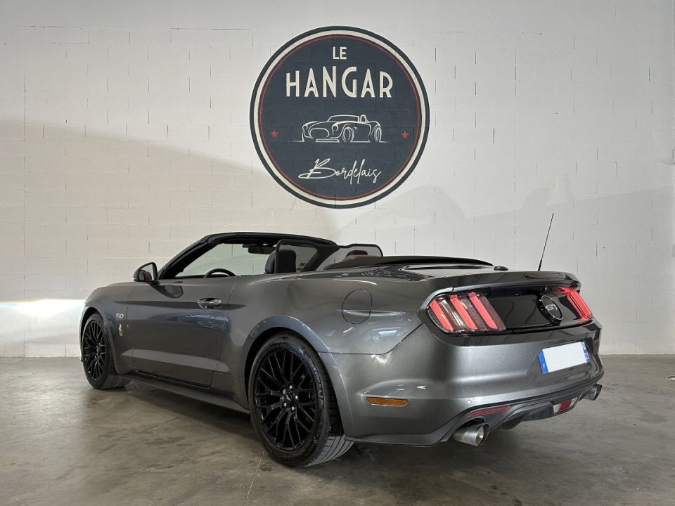 FORD MUSTANG Convertible V8 5.0 421ch GT - L'Élégance Musclée sous le Soleil - image 4