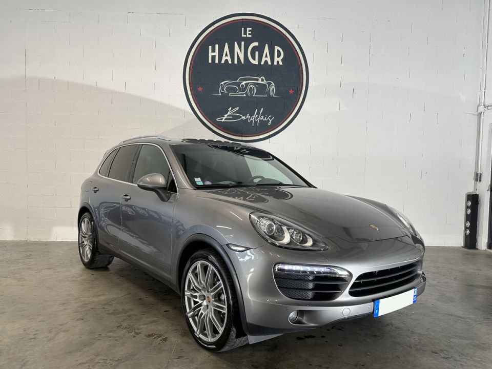 PORSCHE CAYENNE S V8 4.8 400ch Tiptronic S - Puissance et Élégance Redéfinies - image 12