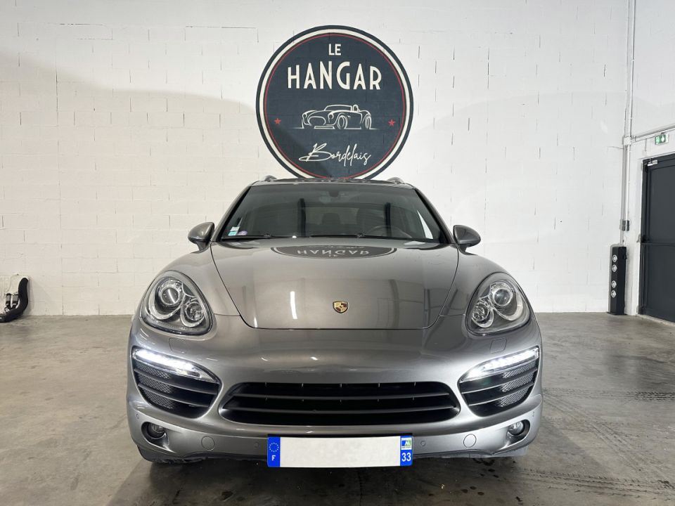 PORSCHE CAYENNE S V8 4.8 400ch Tiptronic S - Puissance et Élégance Redéfinies - image 14