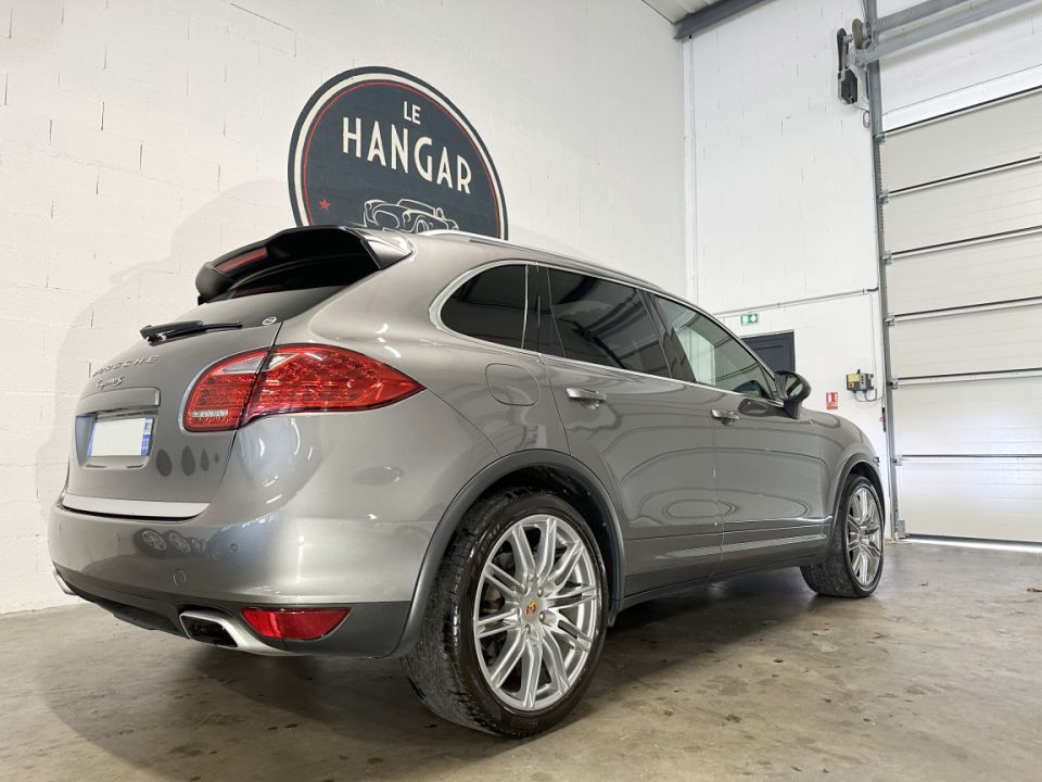 PORSCHE CAYENNE S V8 4.8 400ch Tiptronic S - Puissance et Élégance Redéfinies - image 20