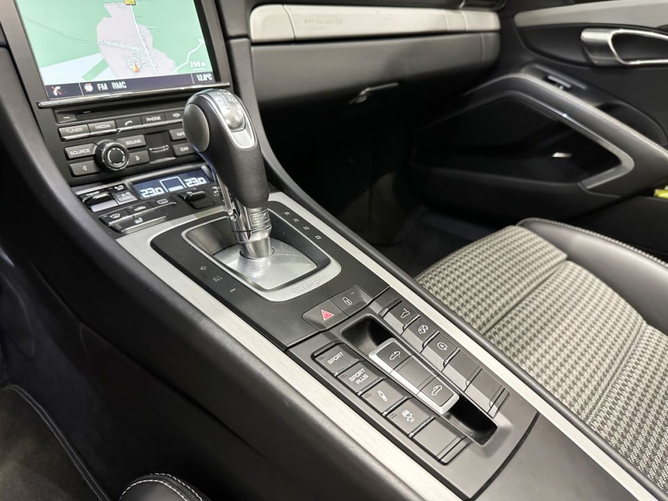 Porsche 911 Type 991 Targa 4S 3.8 430ch Exclusive Edition – Élégance et Puissance Réunies - 174 990 € - image 16