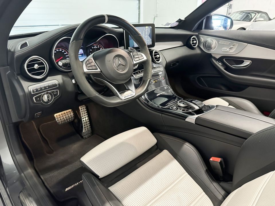 Mercedes Classe C 63 S AMG : Puissance et Prestige Redéfinis - 75 990 € - image 1