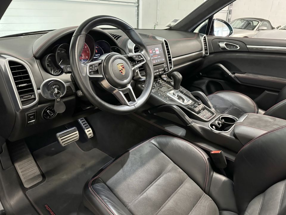 Porsche Cayenne GTS V6 3.6 440ch Tiptronic8 - Puissance et Élégance - 64 990 € - image 1