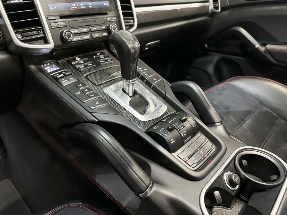 Porsche Cayenne GTS V6 3.6 440ch Tiptronic8 - Puissance et Élégance - 64 990 € - image 23