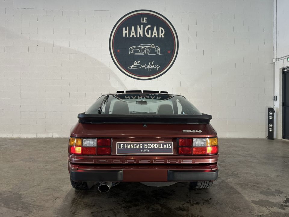 PORSCHE 944 Targa 2.5 163ch BVM5 - Le Hangar Bordelais - image 6