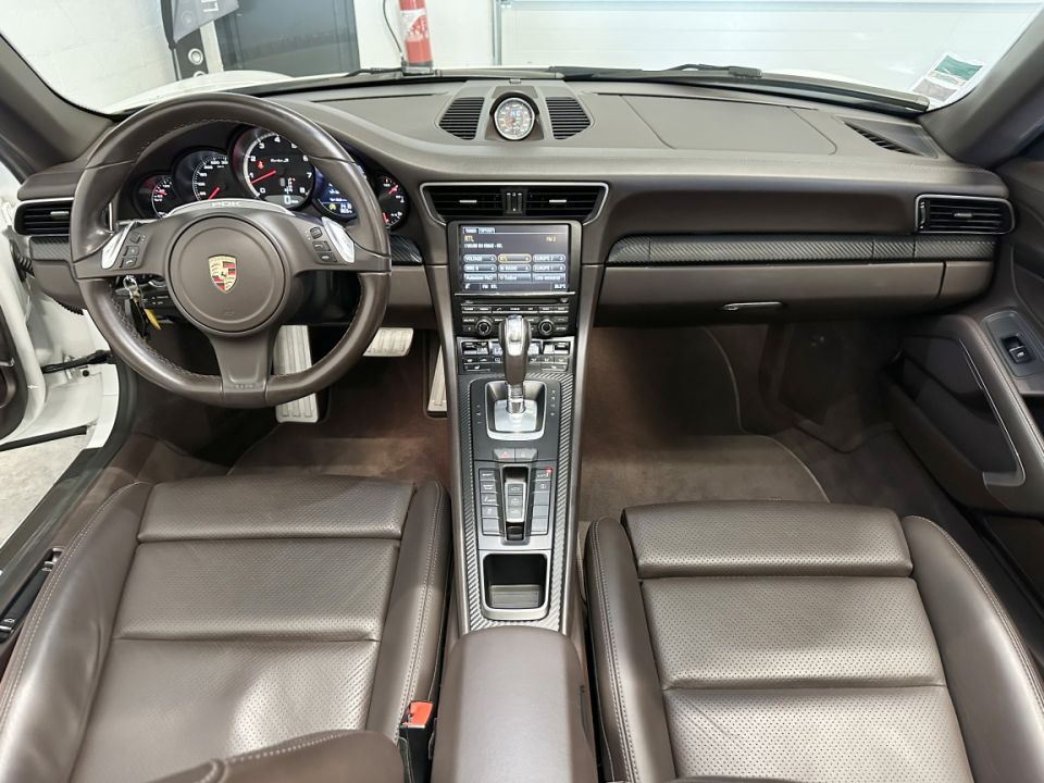 Porsche 911 Type 991 Turbo S Cabriolet 3.8 560ch PDK7 - Luxe et Performance - 139 990 € - image 9