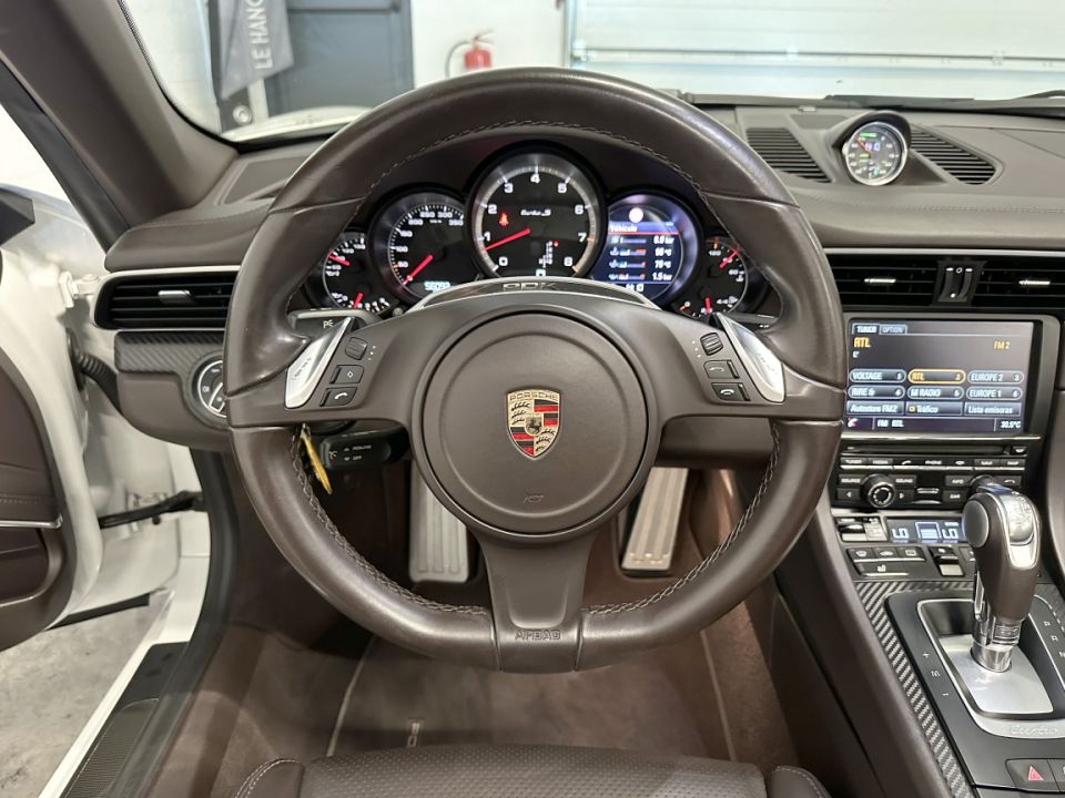 Porsche 911 Type 991 Turbo S Cabriolet 3.8 560ch PDK7 - Luxe et Performance - 139 990 € - image 11