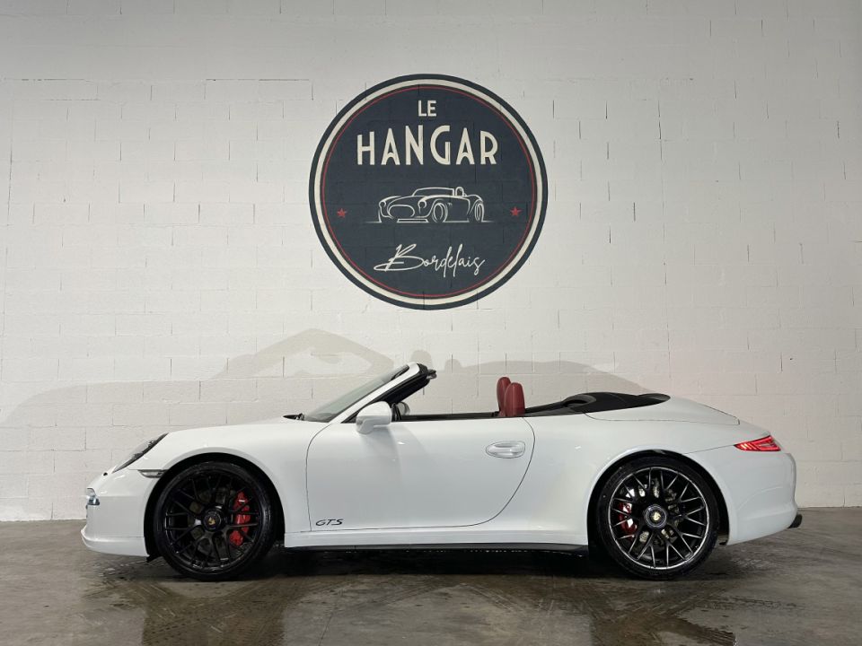 Porsche 911 Carrera 4 GTS Cabriolet – Élégance et performance à ciel ouvert - 119 990 € - image 2