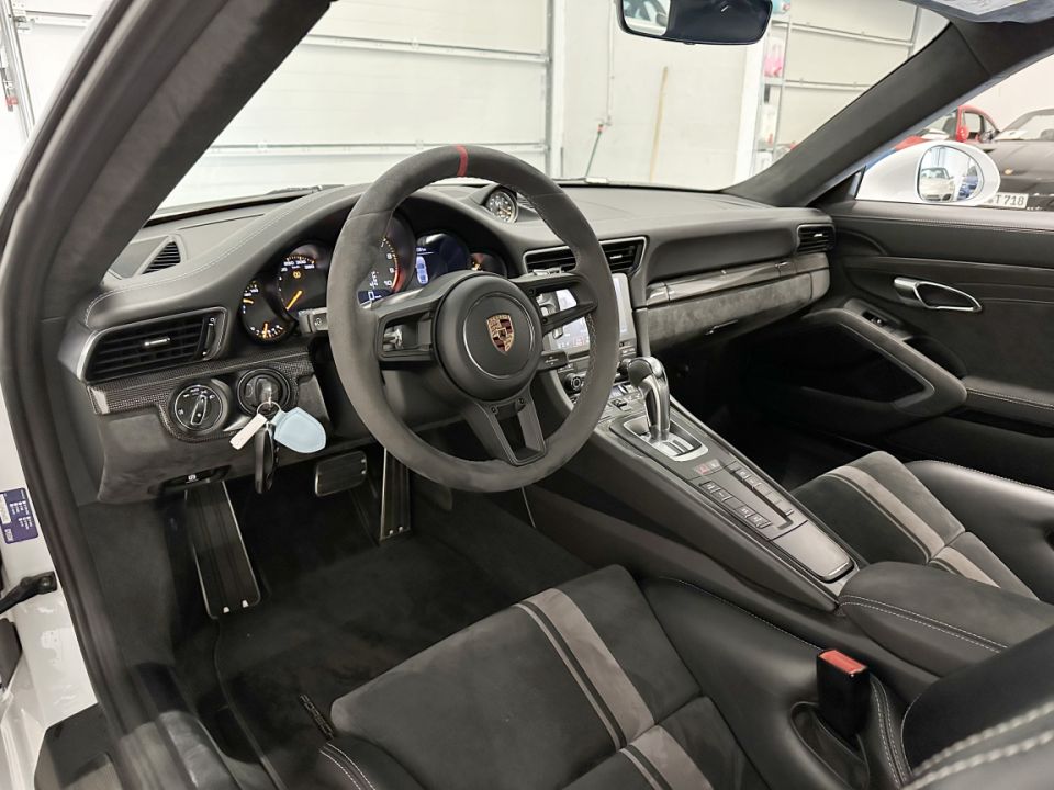 Porsche 911 GT3 Type 991.2 – Performance et précision sans compromis - 179 990 € - image 1