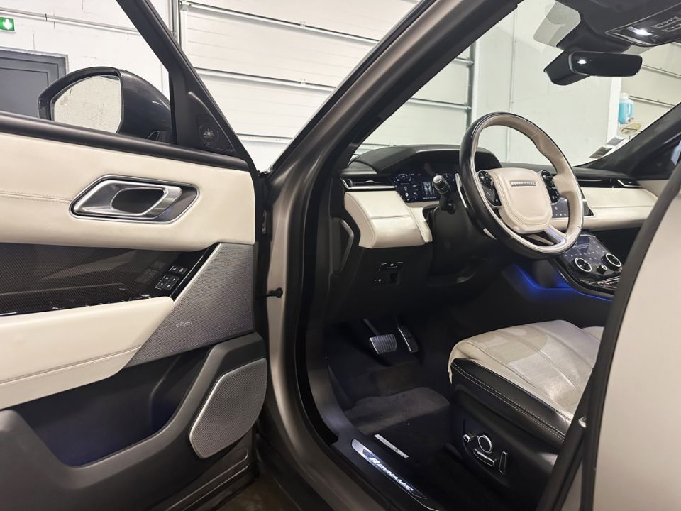 Land Rover Range Rover Velar SDV6 3.0 300ch BVA8 First Edition - 43 990 € - image 19