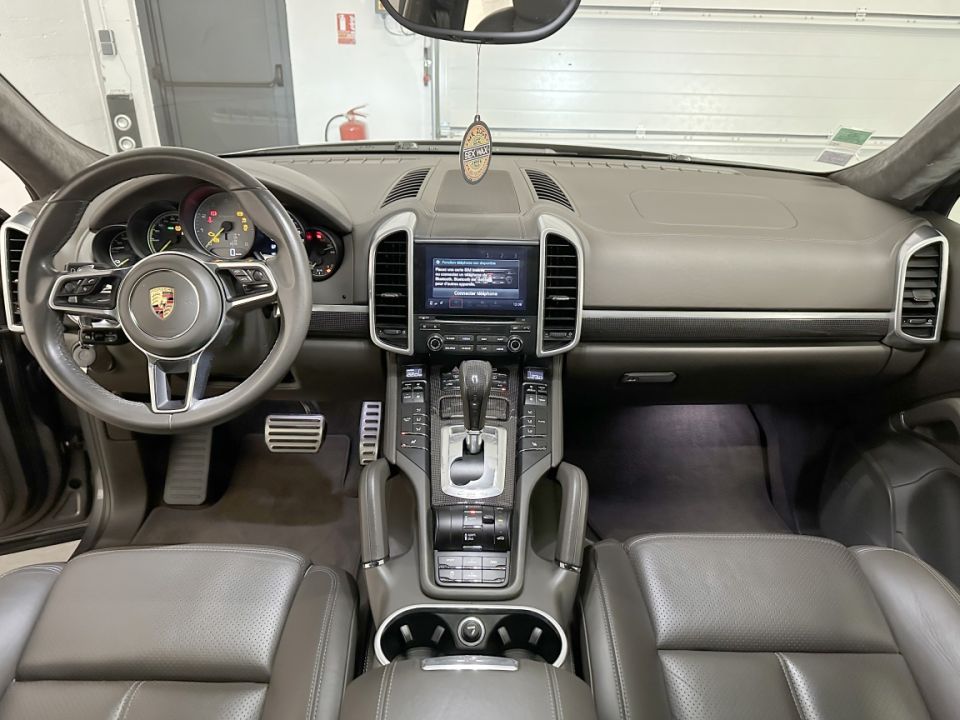 PORSCHE CAYENNE S E-HYBRID V6 3.0 416ch Tiptronic8 - SUV haut de gamme, performance et confort - 54 990 € - image 11