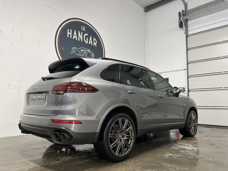 PORSCHE CAYENNE S E-HYBRID V6 3.0 416ch Tiptronic8 - SUV haut de gamme, performance et confort - 54 990 € - image 20