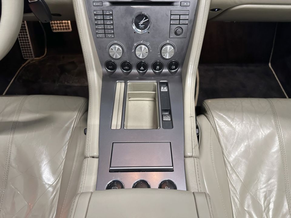 Aston Martin DB9 Volante V12 6.0 455ch Touchtronic - Cabriolet haut de gamme - 64 990 € - image 13