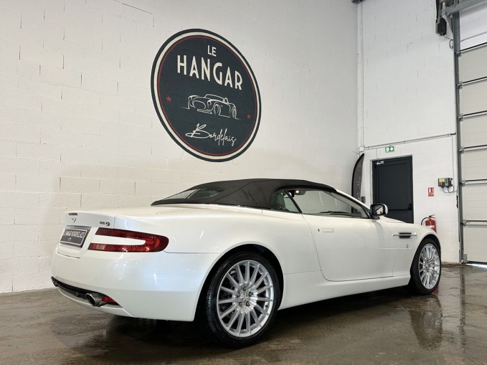 Aston Martin DB9 Volante V12 6.0 455ch Touchtronic - Cabriolet haut de gamme - 64 990 € - image 18