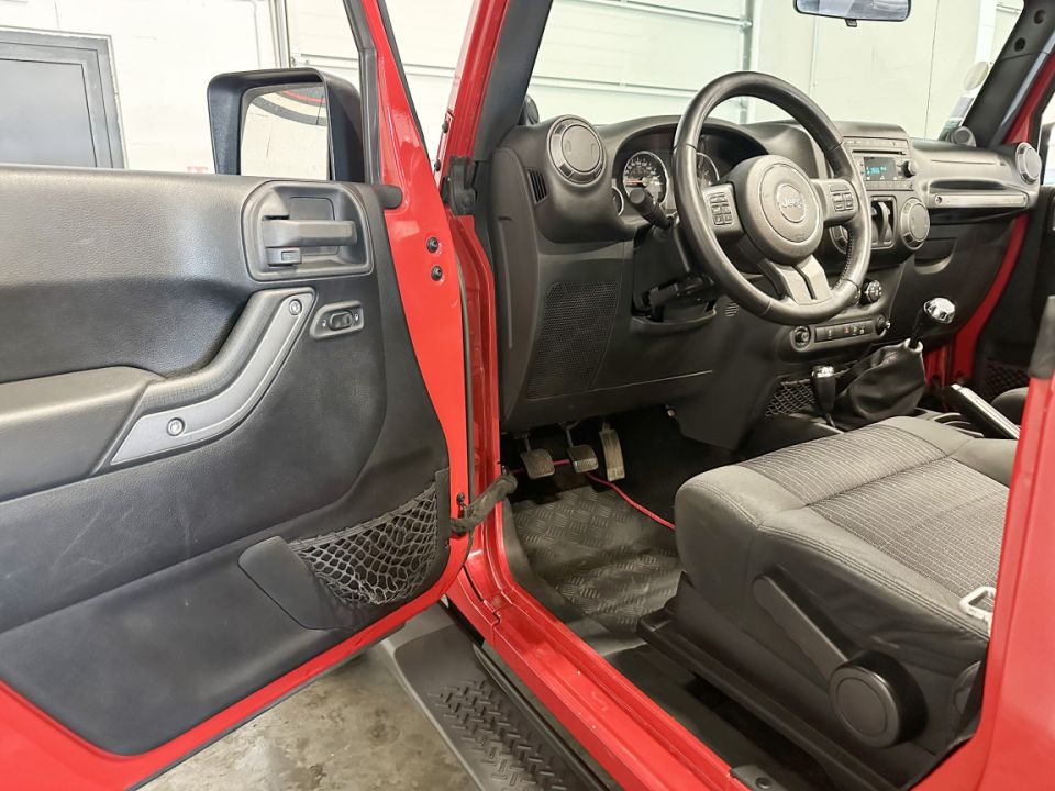 JEEP WRANGLER 2.8 CRD 200ch Sport BVM6 – Tout-Terrain Haut de Gamme - 28 990 € - image 17