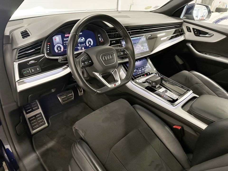 Découvrez l'AUDI Q8 50 TDI V6 3.0 286ch Quattro S-Line Tiptronic 8 - Performances et Élégance Redéfinies - image 1