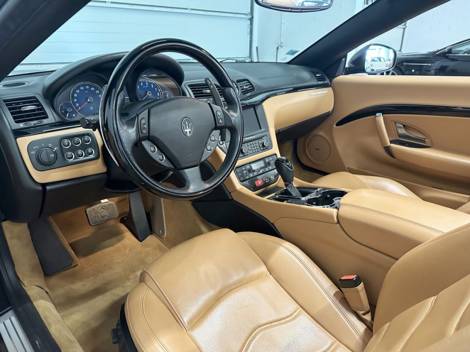 MASERATI GRANCABRIO Sport : La Pure Élégance à l'État Pur - image 1