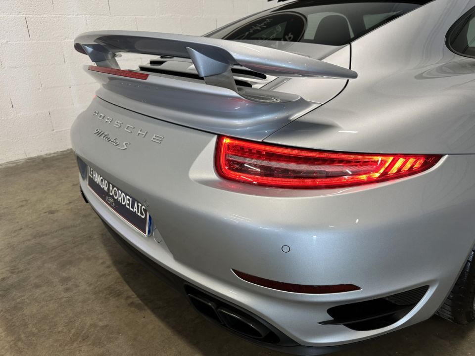 Porsche 911 Type 991 Turbo S Coupé 3.8 560ch PDK7 : Puissance et Raffinement - image 24