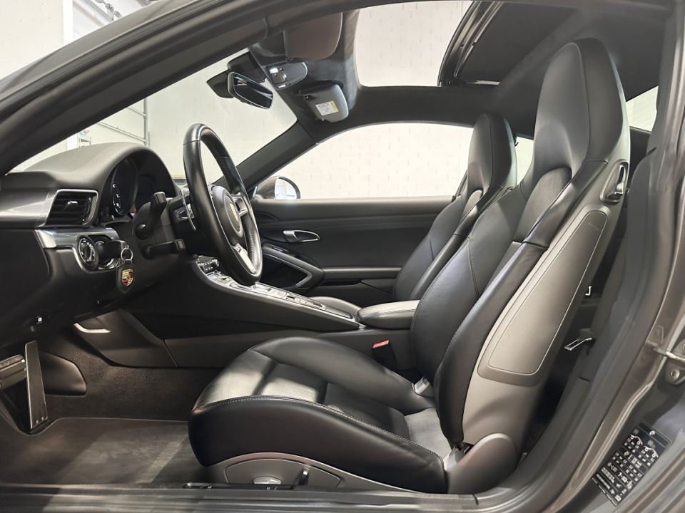 PORSCHE 911 Carrera Coupé Type 991.2 : Performance et Élégance en Gris Quartz Métallisé - image 5